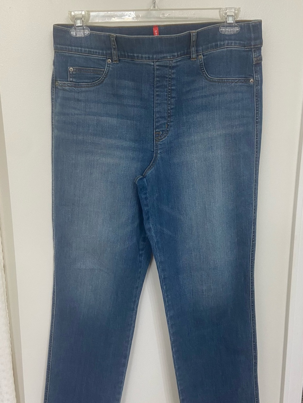 SPANX Jeans Women’s Jeans in Medium Blue Wash